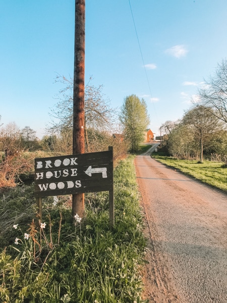 Brrok House Woods sign