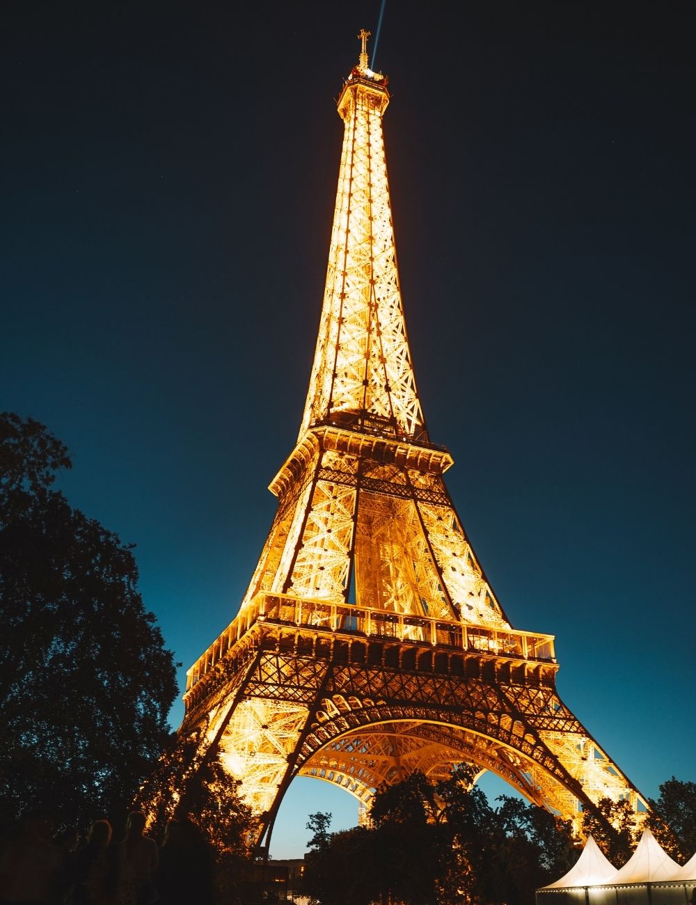eiffel tower at night