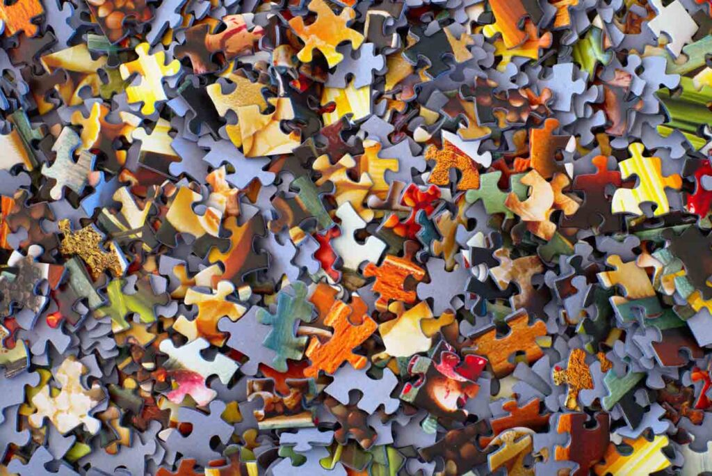 Puzzle pieces things to do in self-isolation