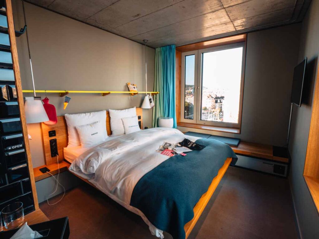 where to stay in zurich