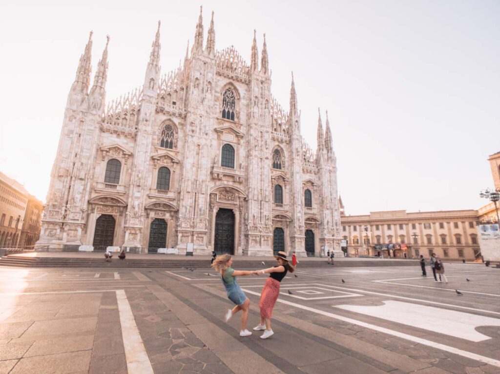 Milan duomo at sunrise