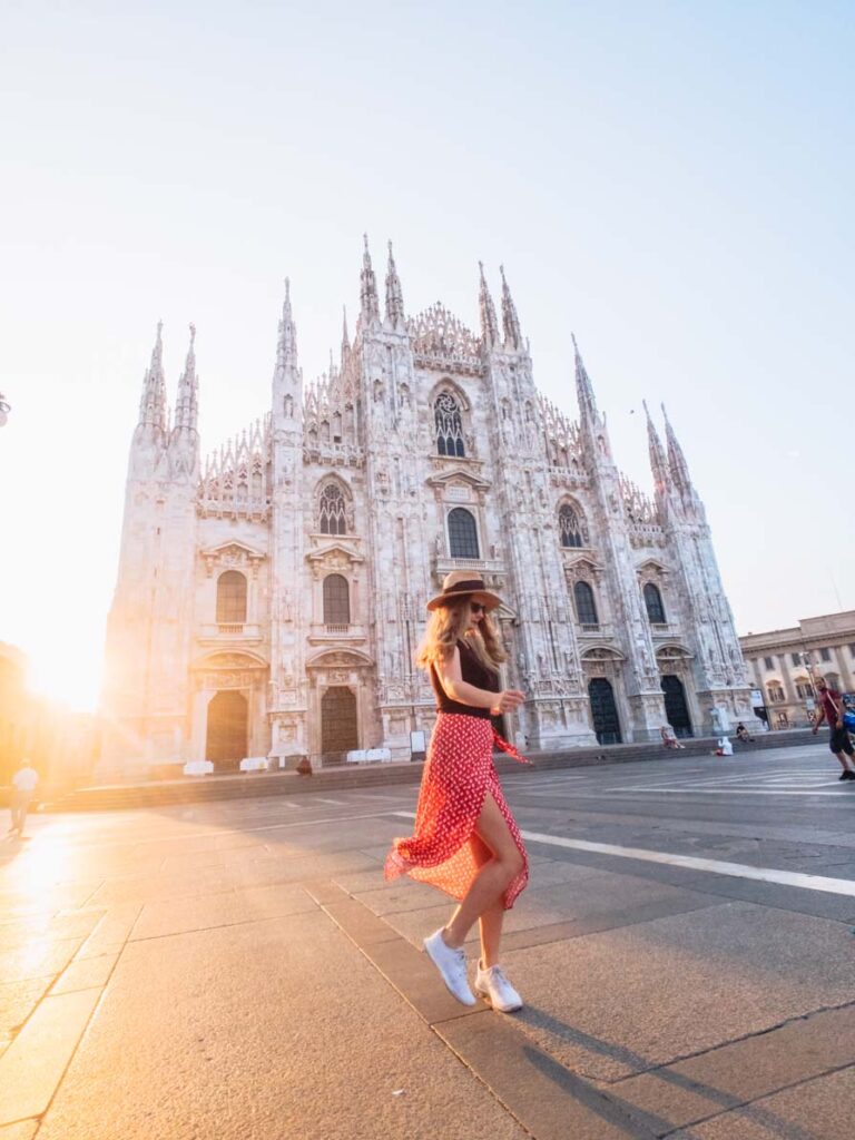 Sunrise and sunset times in Milan