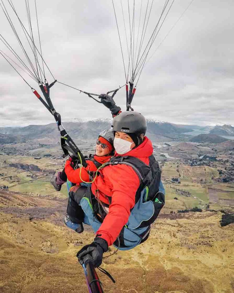 paragliding over queenstown