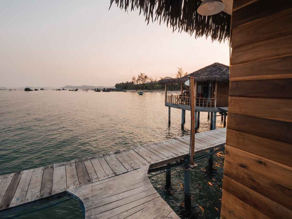 phu quoc cheap overwater bungalow